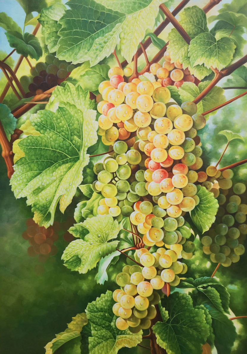 Wall Art Vertical Realist Grape Cluster Scene Fresh