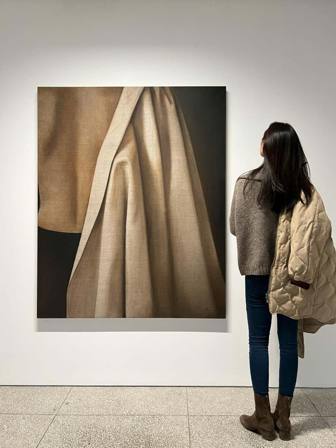 Wall Art Elegant Textured Linen Drape